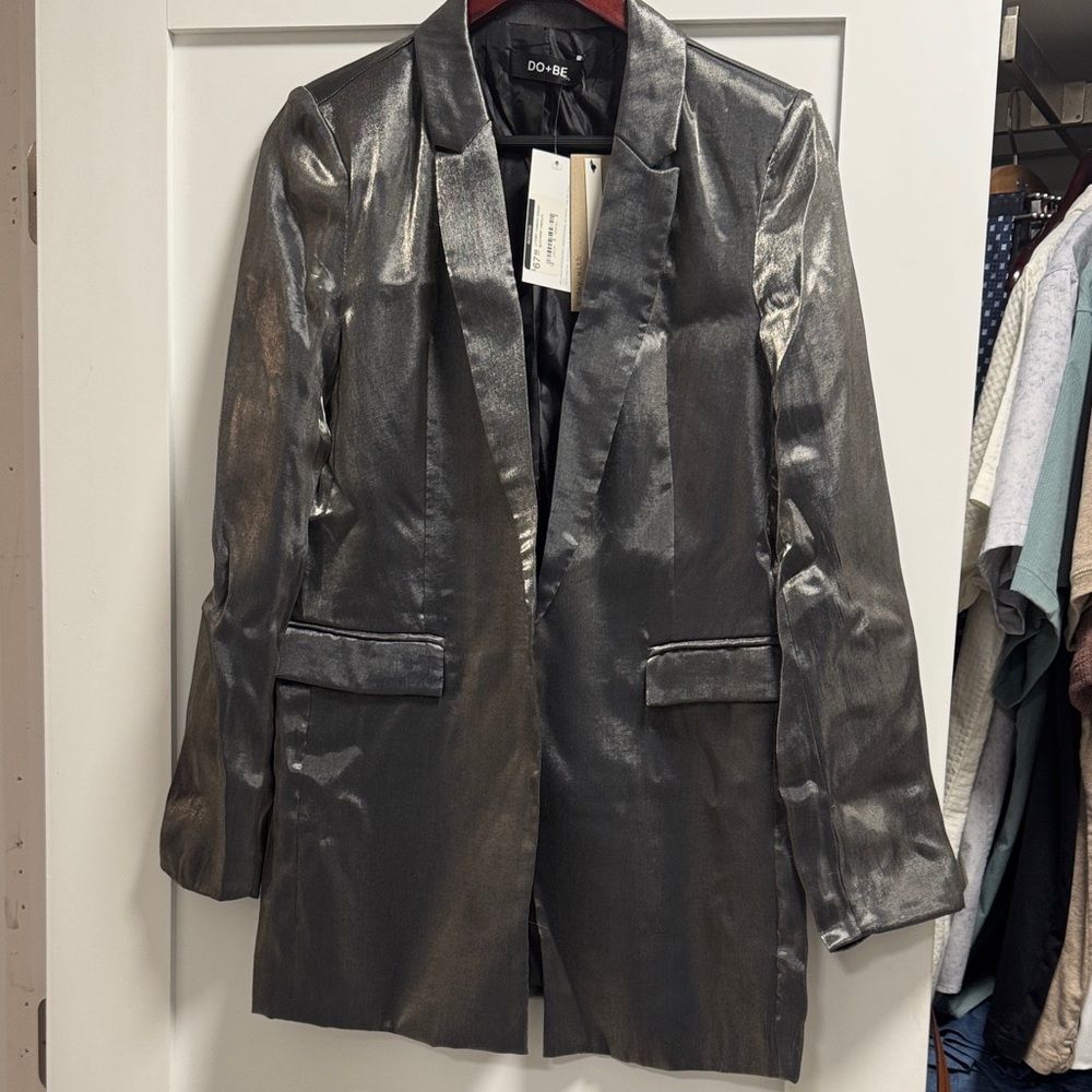 DO+BE Women's Metallic Silver Blazer